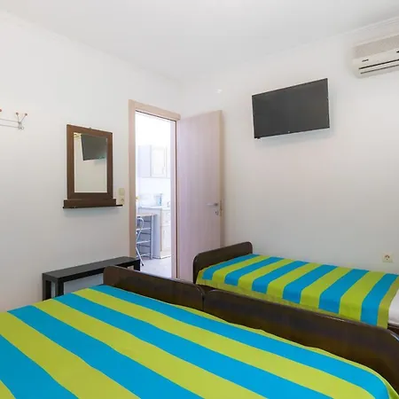 Lena Отель Скала-Потамиас