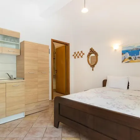 Hotel Lena *