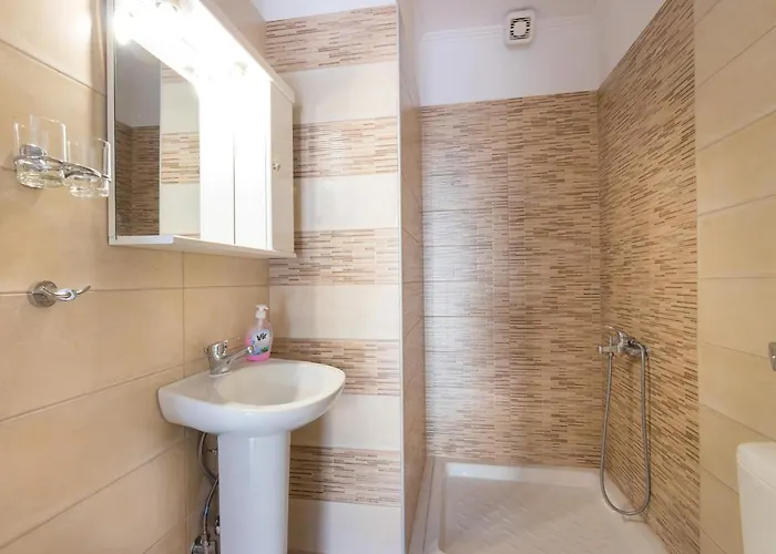 Lena Ξενοδοχείο